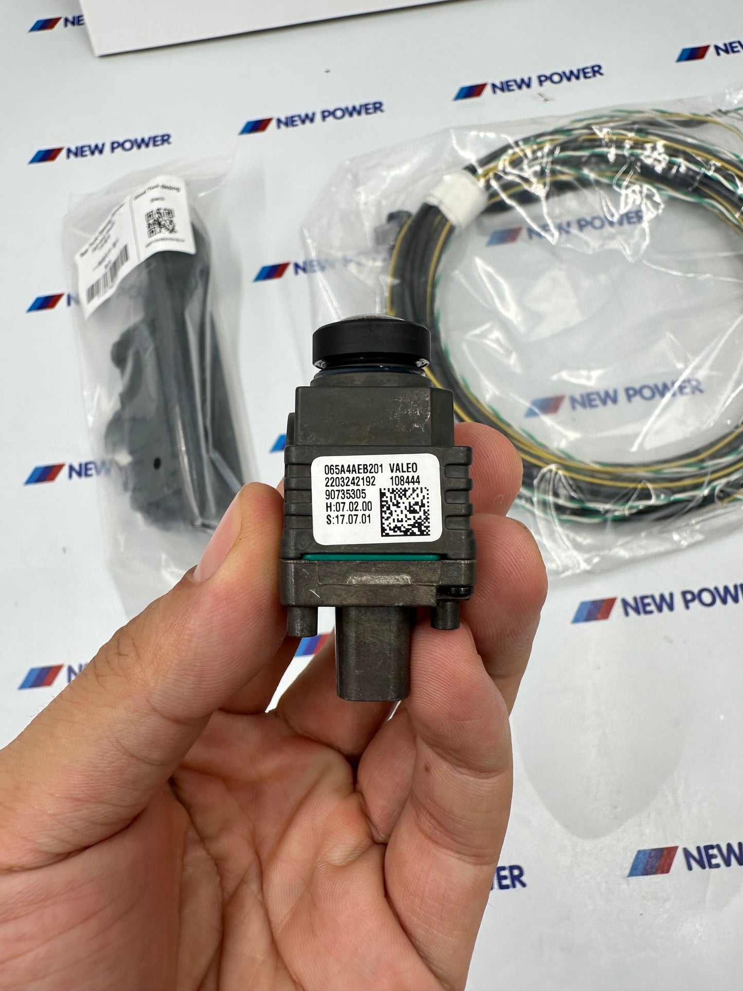 BMW F48 rear camera kit (brand new)