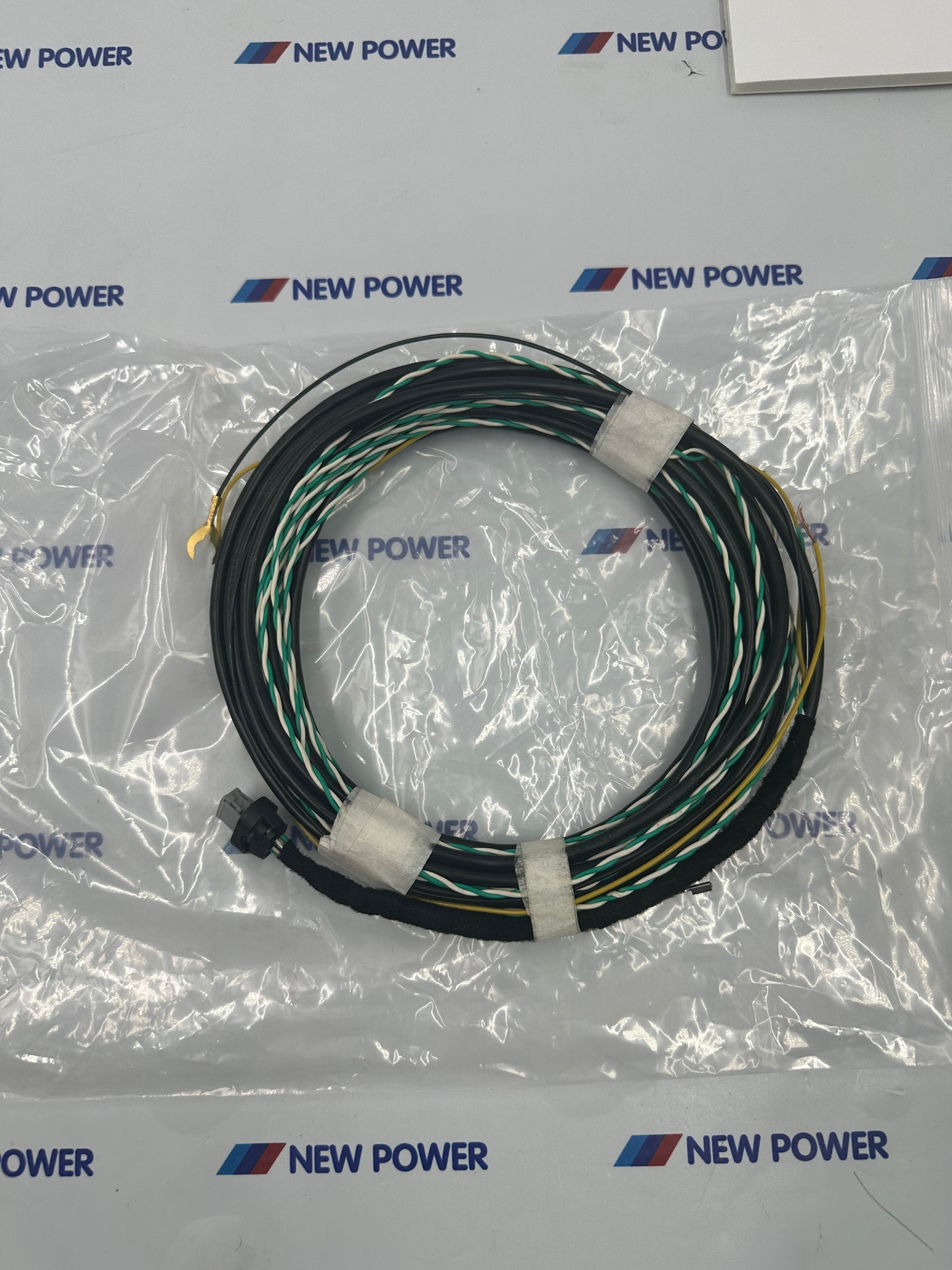 BMW F-SERIES rear view camera wiring