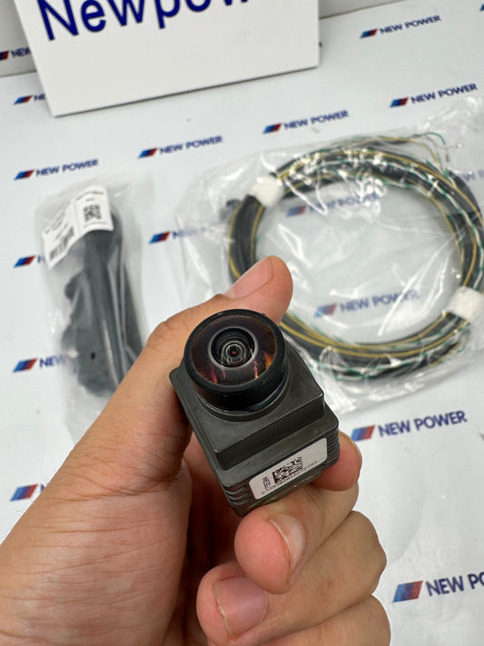 BMW F48 rear camera kit (brand new)
