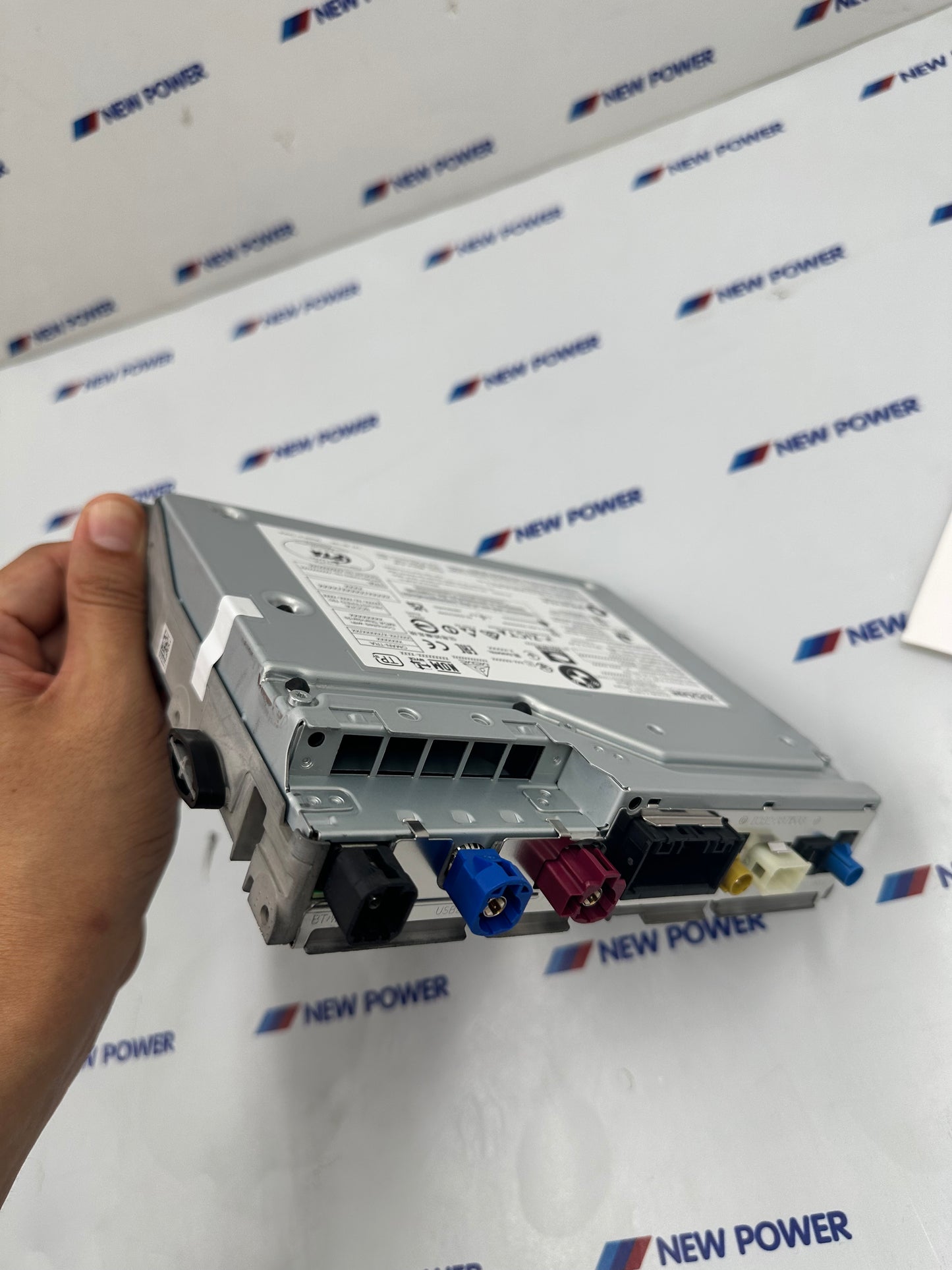 BMW ID8 MGU21 head units for IX (brand new)